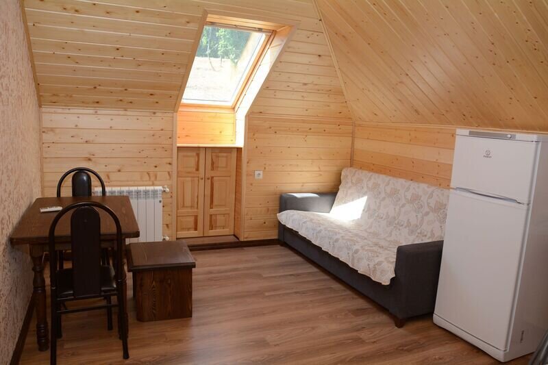 Апартаменты 4-местные (№8 с 1 спальней и балконом)