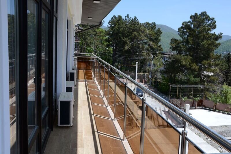 Апартаменты 4-местные Плюс (№9 с 1 спальней и балконом)