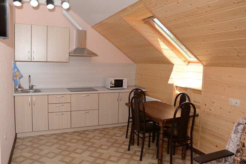 Студио 3-местный (№10)