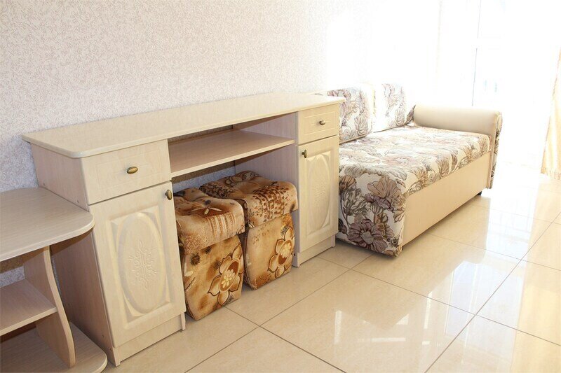 Стандартный 3-местный (2 односпальные + 1 двуспальная кровать)