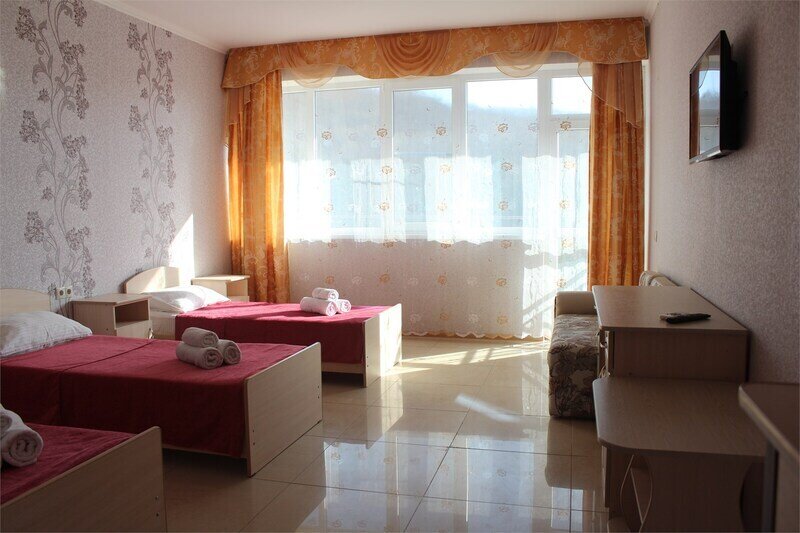 Стандартный 3-местный (3 кровати)