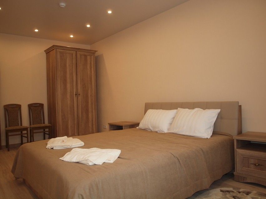 Люкс 2-местный 4-комнатный (корпус № 3 номер 1, 3)