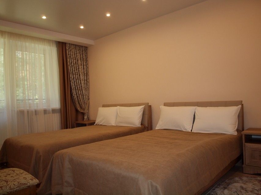 Люкс 2-местный 4-комнатный (корпус № 3 номер 1, 3)