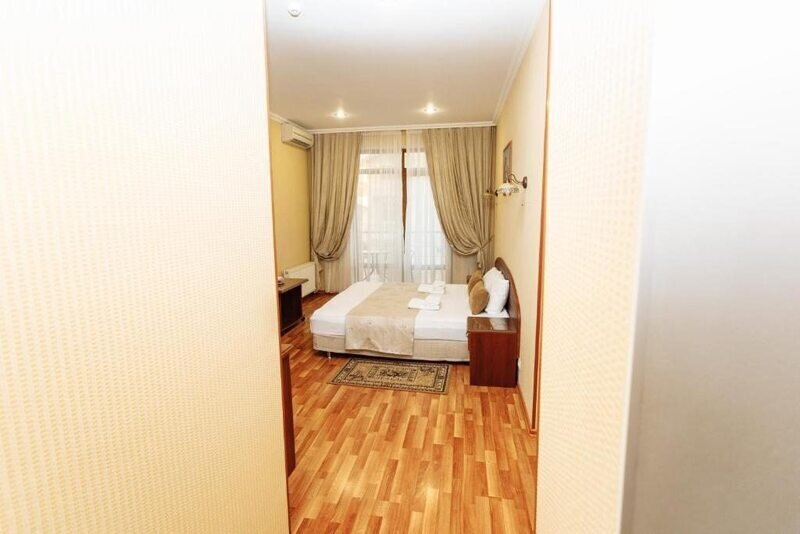 Стандартный 3-местный (с балконом)