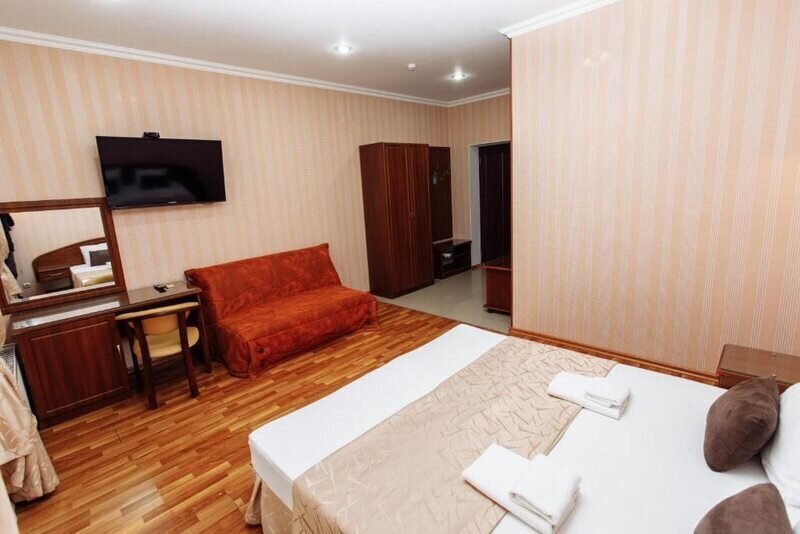 Стандартный 4-местный (с балконом)