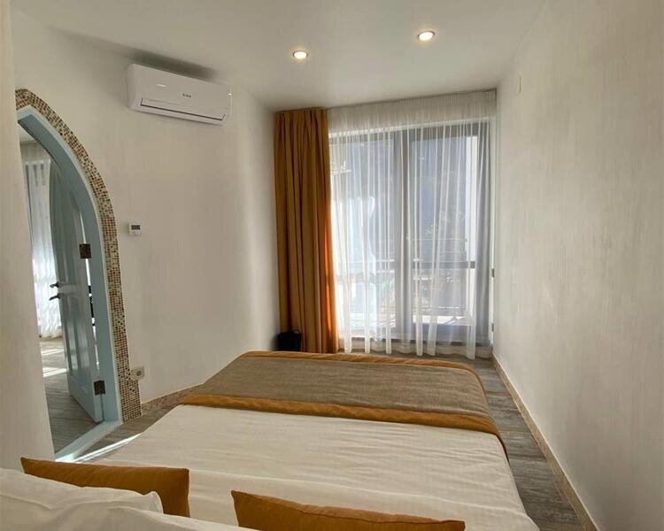 Апартаменты 4-местный 2-комнатный Делюкс