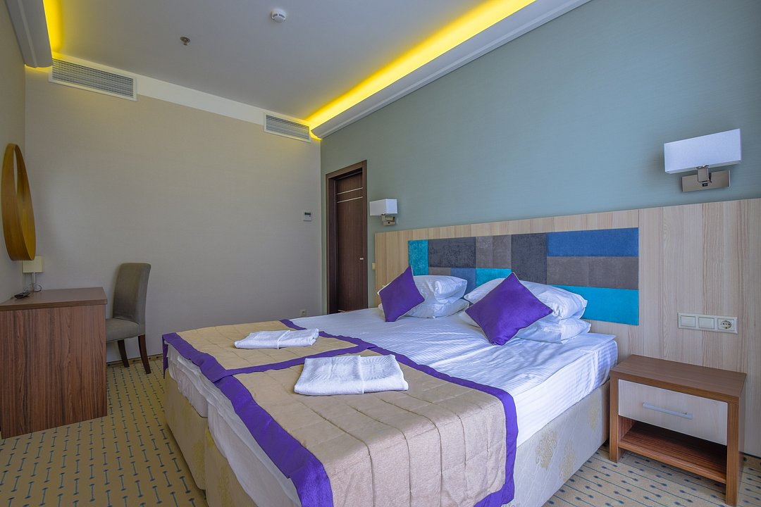 Полулюкс 2-местный (без балкона) (10)