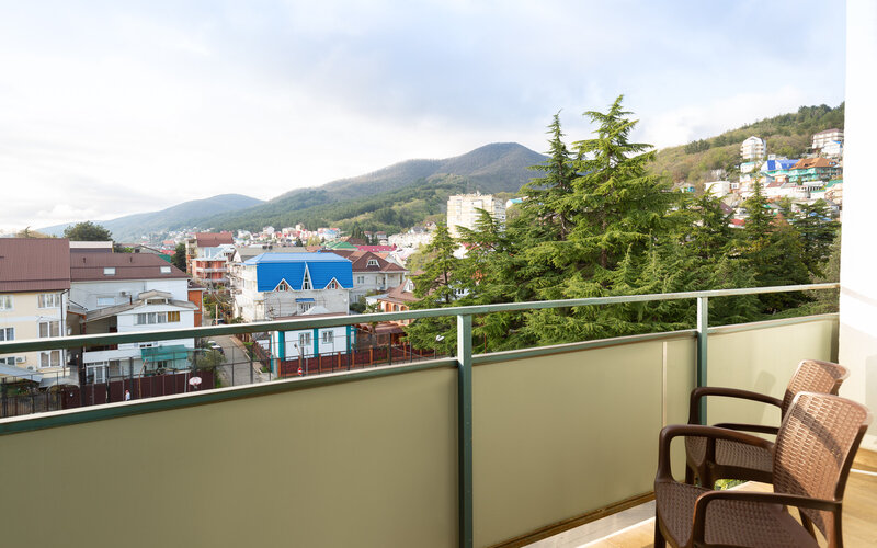 Стандарт с балконом