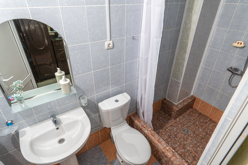 Эконом 2-местный Плюс (с глухим балконом)