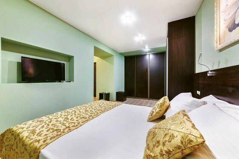 Люкс 2-комнатный (с балконом и видом на море)