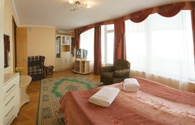 Полулюкс 2-местный 1-комнатный (корпус 3)