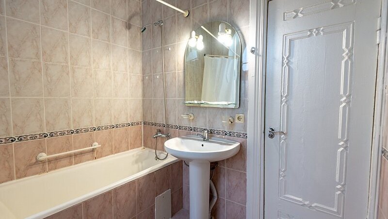 Полулюкс 2-местный 2-комнатный (без балкона корпус 1)