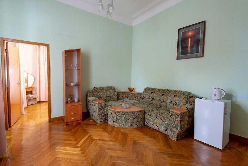 Полулюкс 2-местный 2-комнатный (корпус 2)