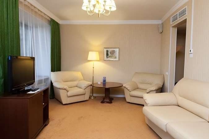 Люкс 2-местный 2-комнатный плюс