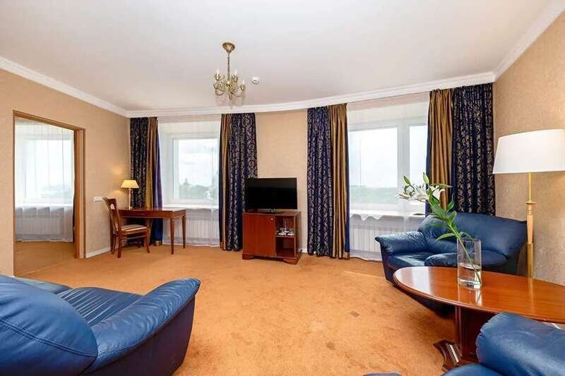 Люкс 2-местный 2-комнатный плюс