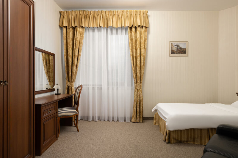 Люкс 2-местный 3-комнатный