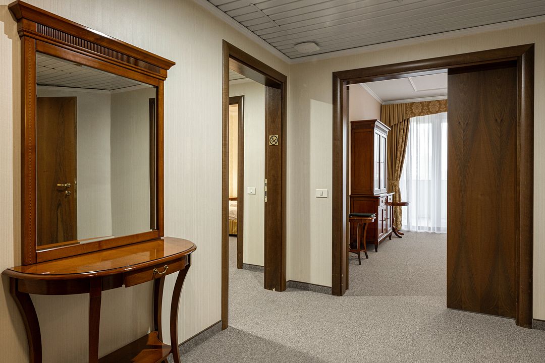 Люкс 2-местный 3-комнатный