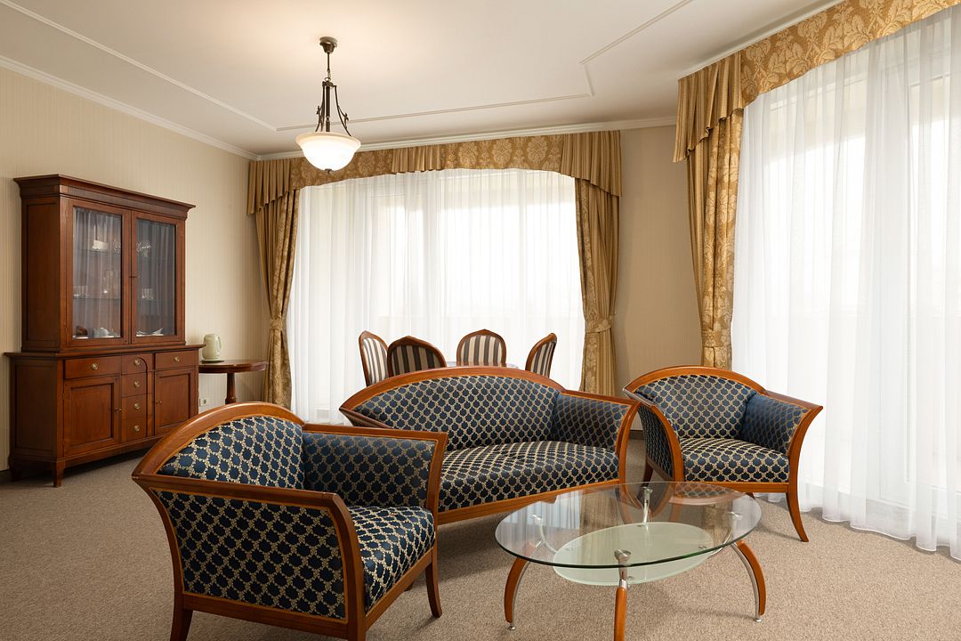 Люкс 2-местный 3-комнатный