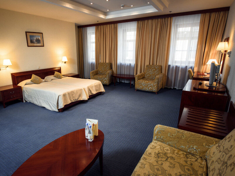 Студио 4-местный (с боковым видом на море)