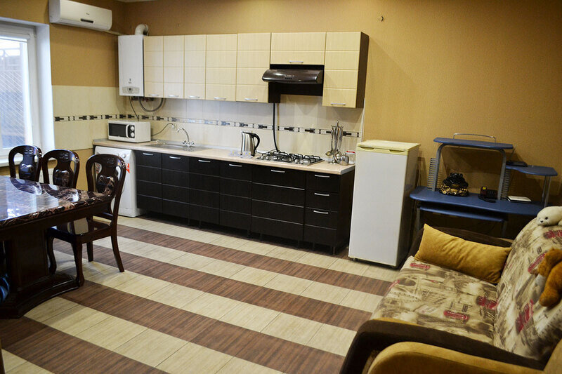 VIP-Коттедж 4-местный 2-этажный (c кухней)