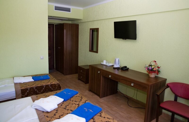 Стандартный 3-местный (с балконом)