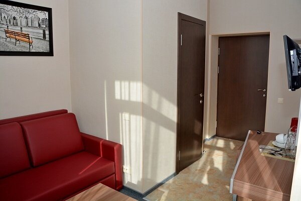 Полулюкс 2-местный с балконом, южная сторона