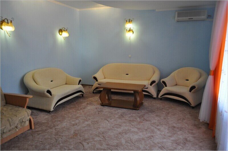 ПК 2-местный 2-комнатный (VIP-дворик)