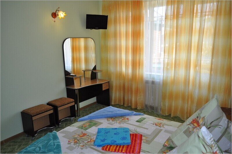 Стандартный 2-местный 2-комнатный (VIP-дворик)