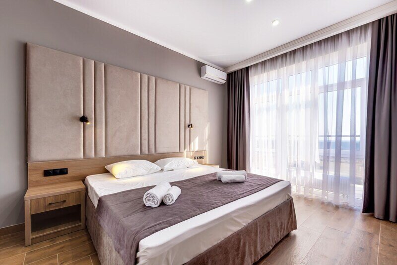 Люкс Улучшенный 2-местный 2-комнатный (вид на море корпус Династия)