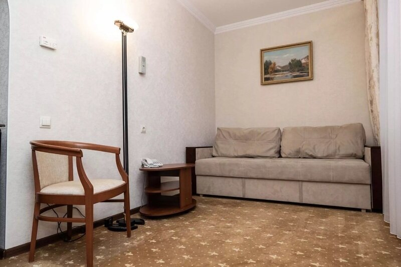 Люкс 1-местный 2-комнатный (корпус 2) с балконом