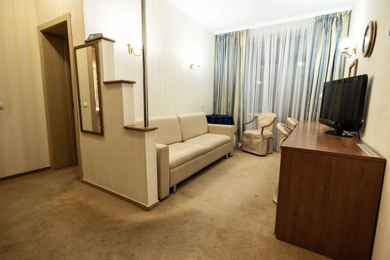 Люкс 2-местный 2-комнатный (корпус 6) малый