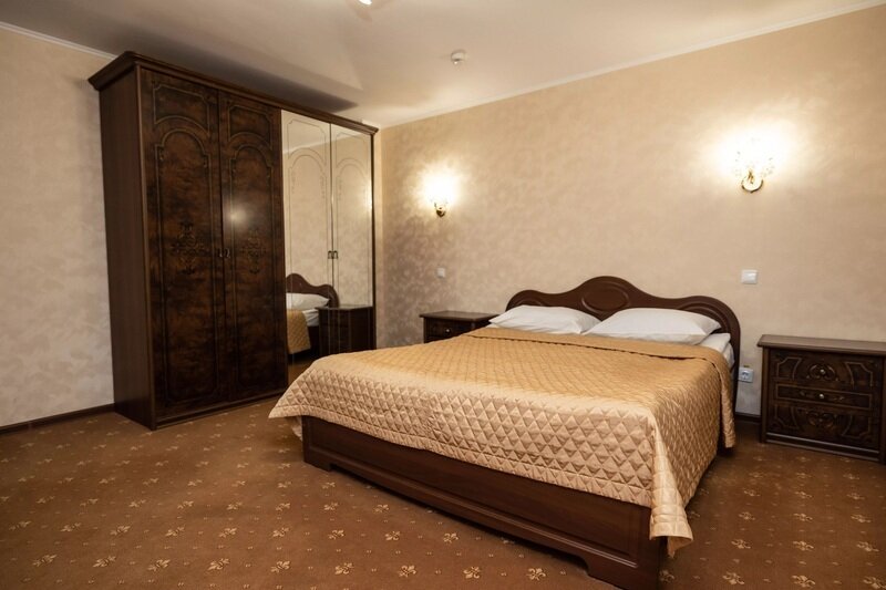 Люкс 2-местный 2-комнатный (корпус 7)