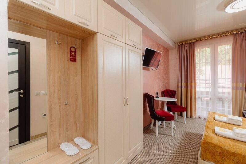 Улучшенный 2-местный (с балконом)