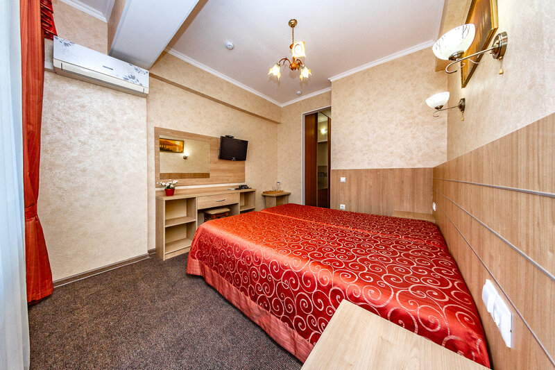 Стандартный 2-местный (в корпусе без дополнительного места)