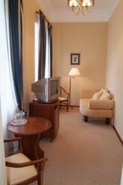 Полулюкс 3-местный Комфорт (dbl/twin)