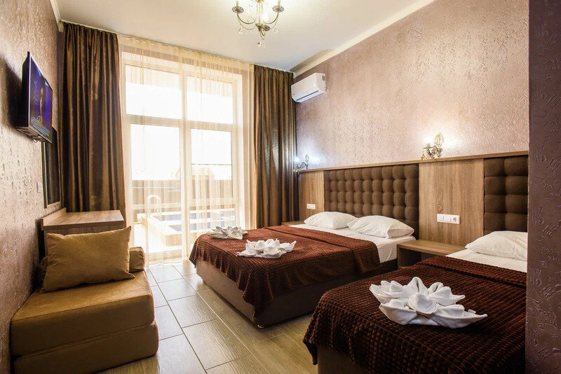 Семейный 3-местный 1-комнатный (1 этаж с выходом к бассейну)