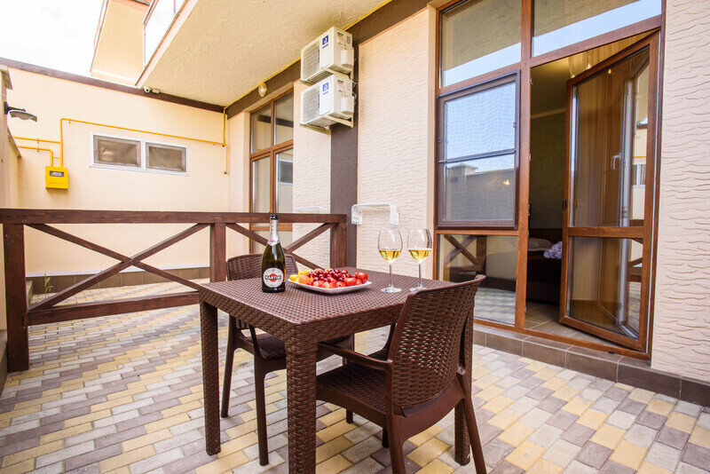 Семейный 3-местный 1-комнатный (1 этаж с патио)