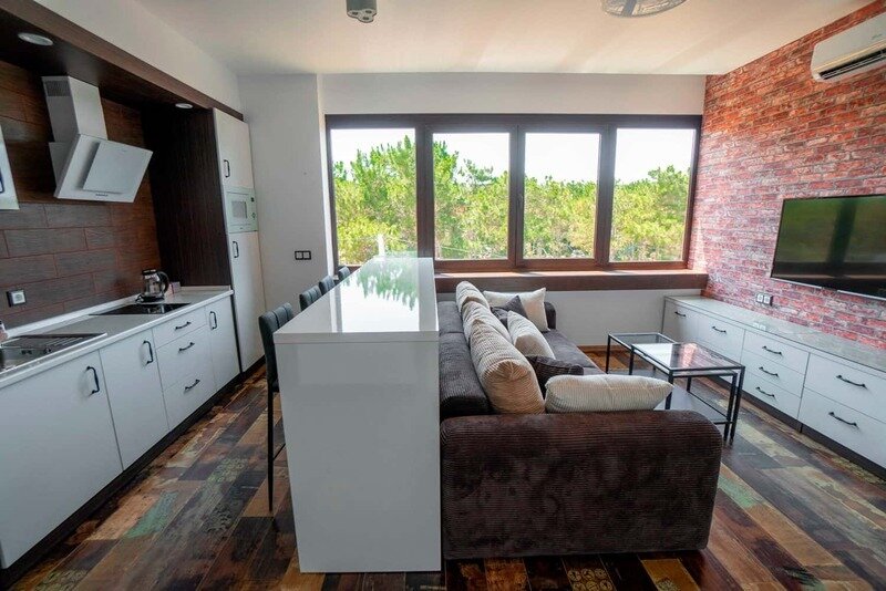 Люкс 3-местный 2-комнатный (12)