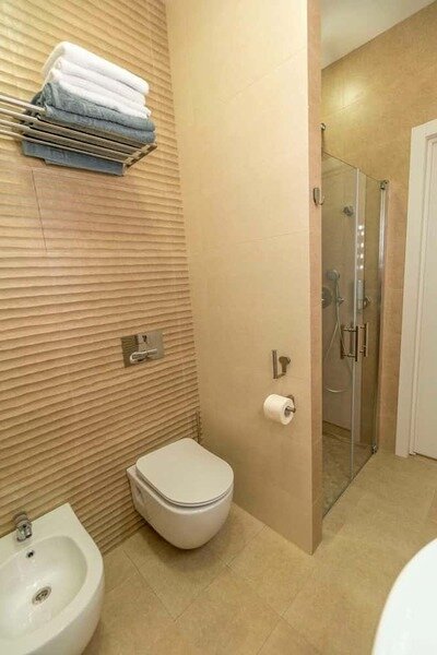 Люкс 3-местный 2-комнатный (15)