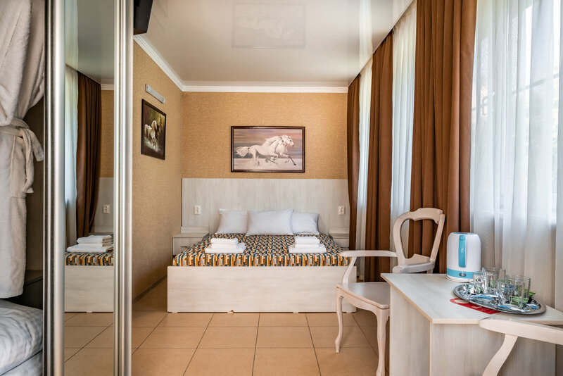 Семейный 4-местный