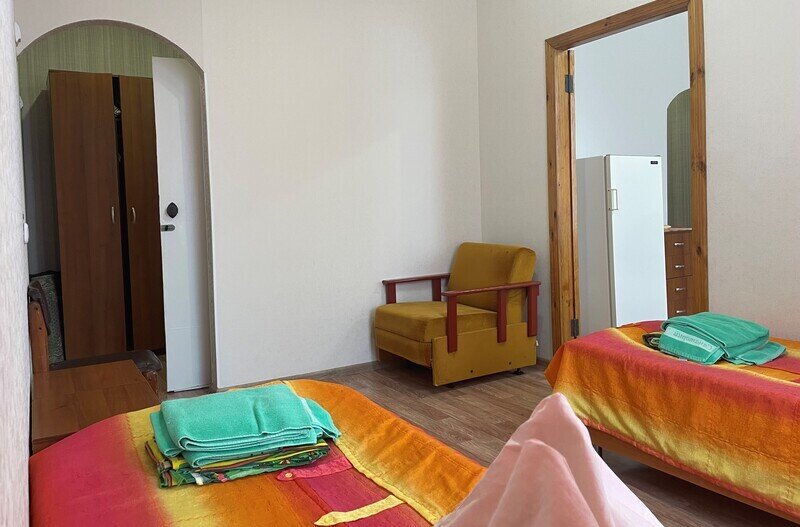 Стандартный 2-местный 2-комнатный (№1, с ремонтом, с ванной)