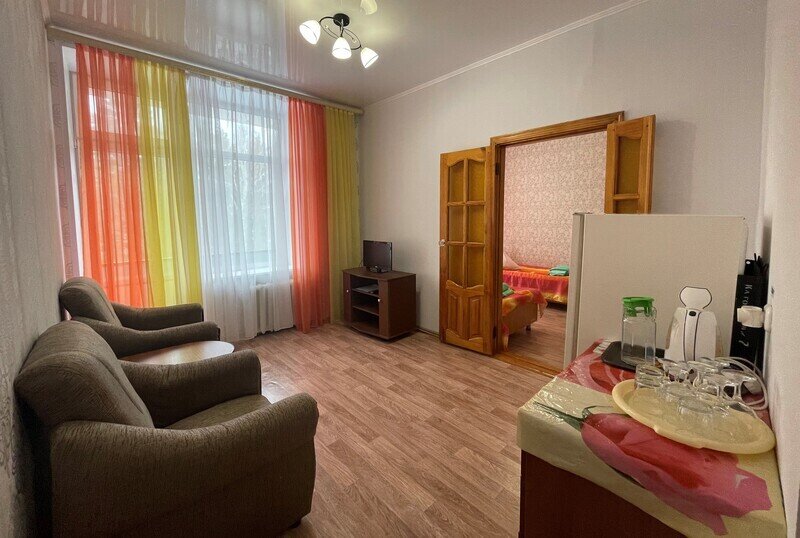 Стандартный 2-местный 2-комнатный (№1, с ремонтом, с ванной)