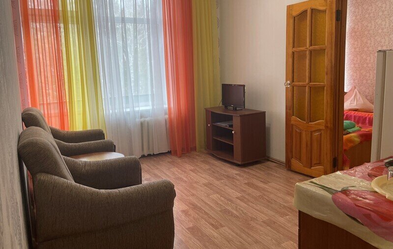 Стандартный 2-местный 2-комнатный (№1, с ремонтом, с ванной)