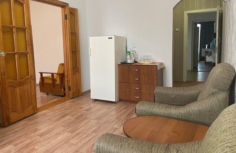 Стандартный 2-местный 2-комнатный (№1, с ремонтом, с ванной)