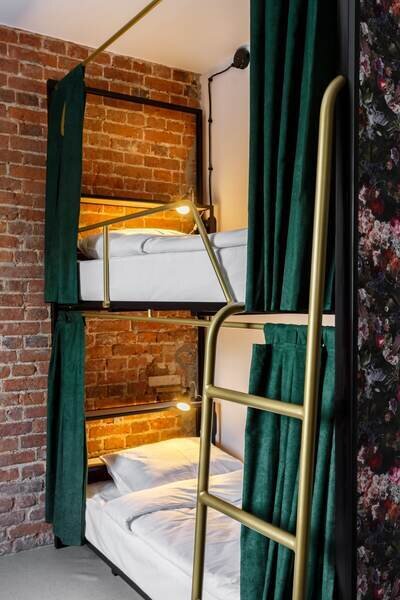 Место 10-местный (мужской)