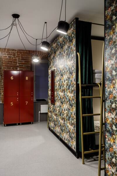 Место 10-местный (мужской)