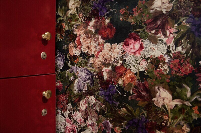 Место в 8-местном