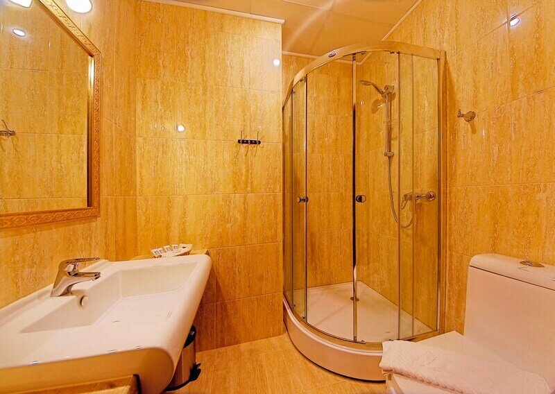 Семейный 5-местный 2-комнатный (с балконом)