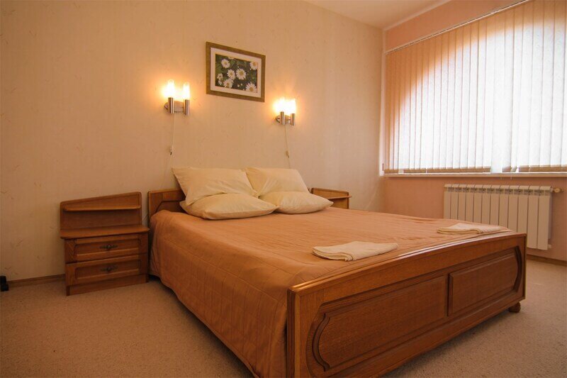 Апартаменты 4-местный 3-комнатный (коттедж № 1-5)