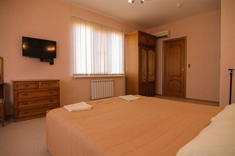 Апартаменты 4-местный 3-комнатный (коттедж № 1-5)